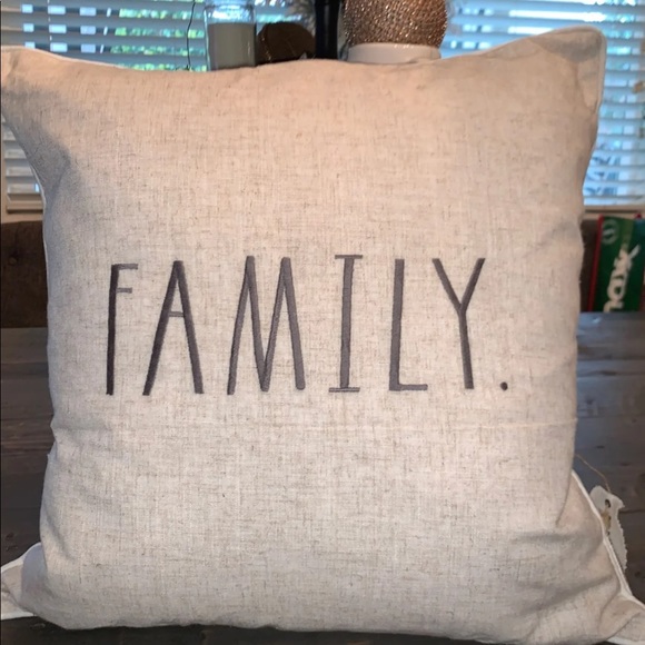 Rae Dunn Other - 🆕🎀🆕Rae Dunn FAMILY Pillow